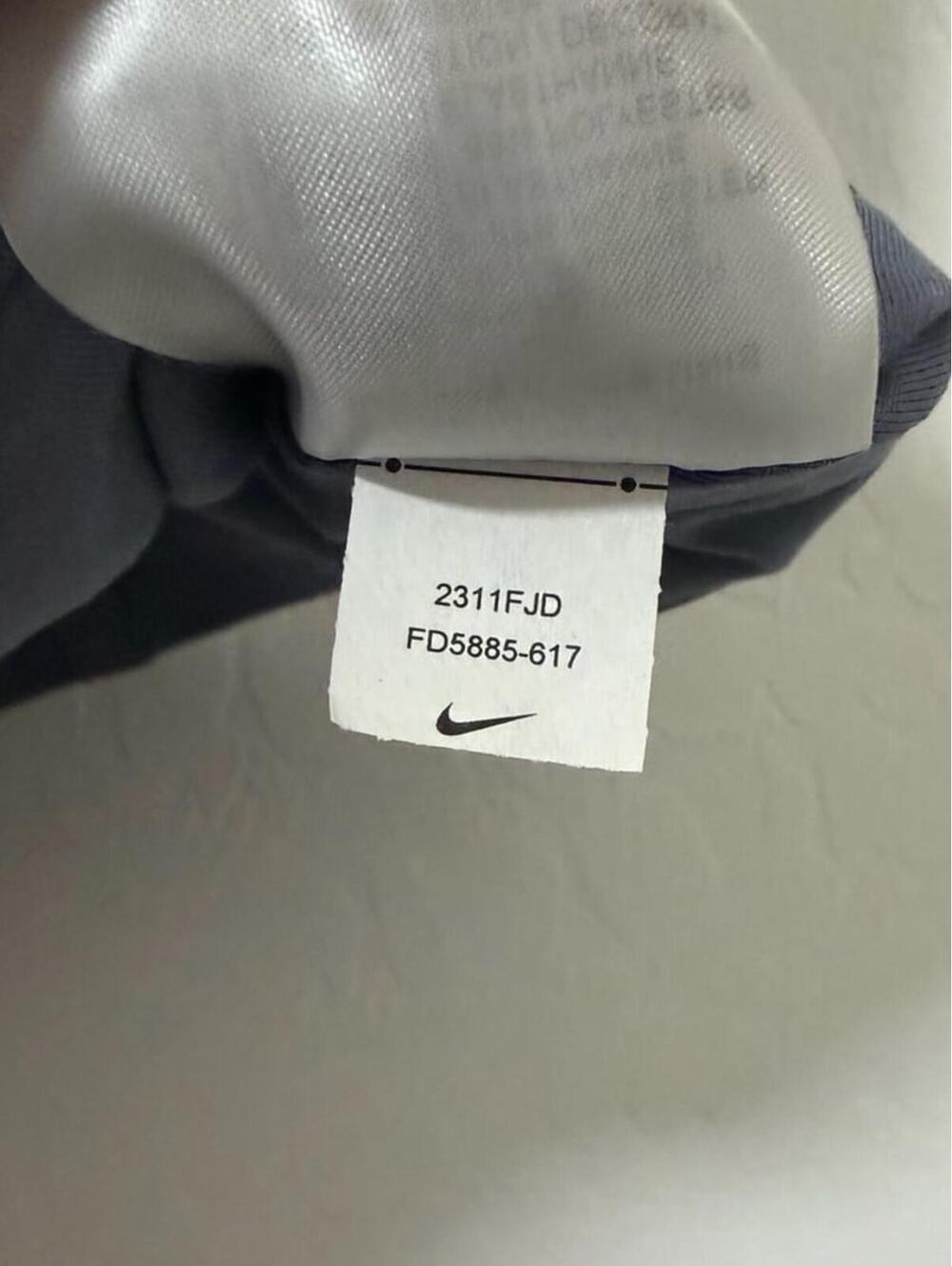 Nike Pro Elite Track & Field Crop Top - Made In USA FD5885-617 - Womens Small - Picture 3 of 4